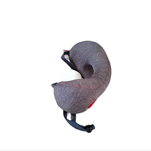BULLBIRDCOMMUTER TRAVEL PILLOW + COVER BUNDLE - Picture 6 of 9